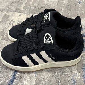 Adidas Women’s Campus Black Sneakers (Size 7)